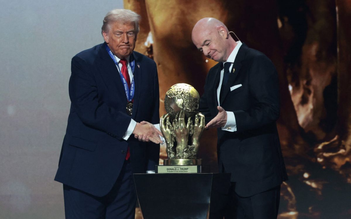 50 eurodiputados piden que la FIFA investigue atribución de 'Premio de la Paz' a Trump 50 eurodiputados piden que la FIFA investigue atribución de 'Premio de la Paz' a Trump